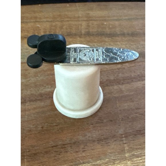 Disney Hidden Mickey Trading Pin Cheshire Cat Alice in Wonderland 3 of 5 Authent - Picture 2 of 4